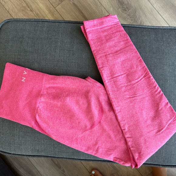 NVGTN Contour Leggings - Picture 2 of 2